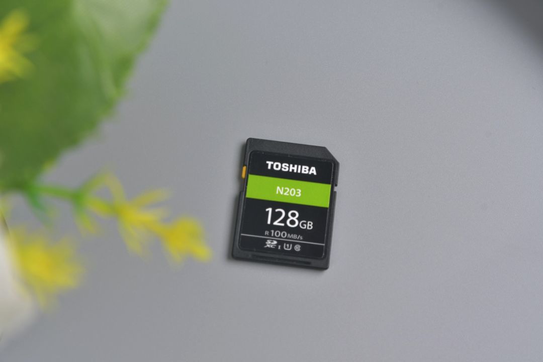 东芝SD存储卡N203实现256GB的超大存储容量
